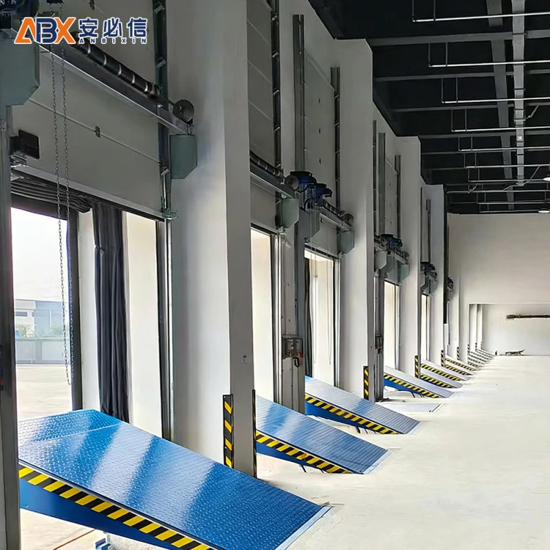 新乡市铝板提升门